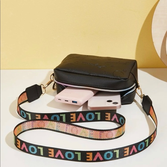 Cartoon Cat Embossed Square Bag - Picture 2 of 5